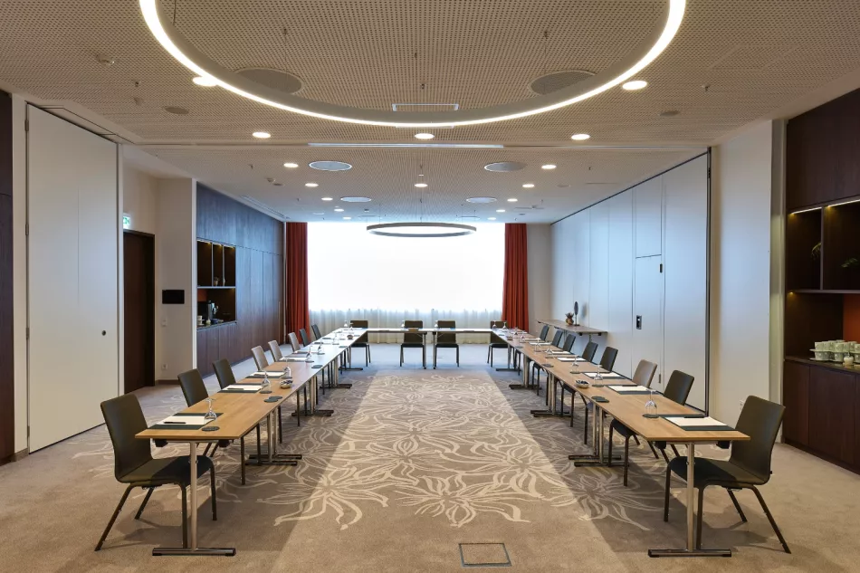 Mövenpick Hotel Stuttgart Messe & Congress am Flughafen, Stuttgart