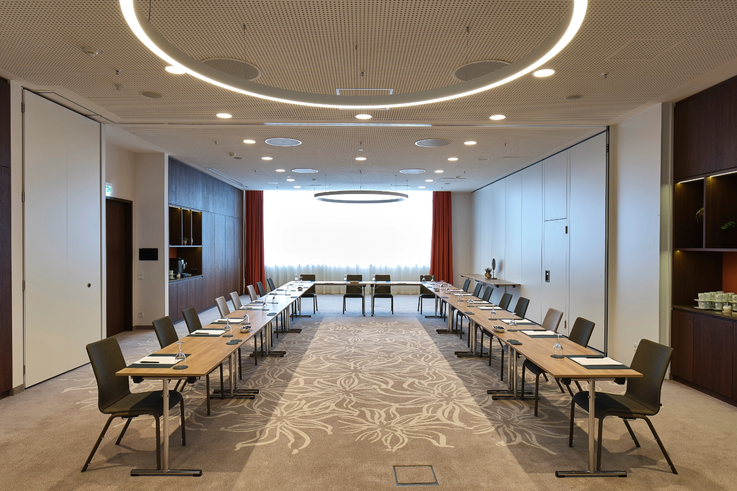 Mövenpick Hotel Stuttgart Messe & Congress am Flughafen, Stuttgart